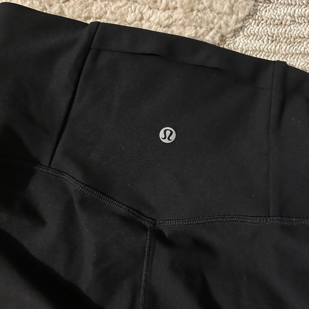 Black Lululemon leggings